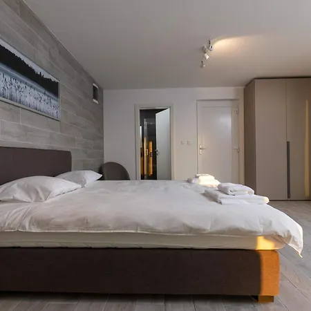 Lumina Villa *